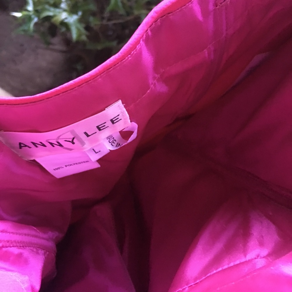 Dress - Picture 6 of 6